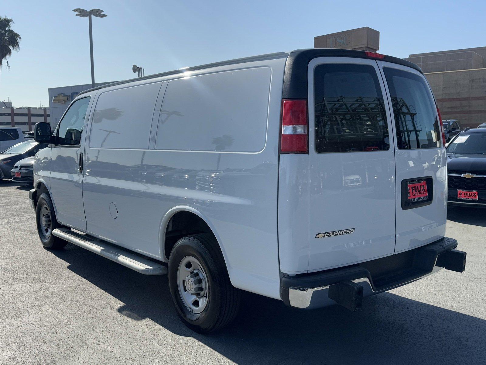 2023 Chevrolet Express Cargo 2500 Vehicle Photo in LOS ANGELES, CA 90007-3794