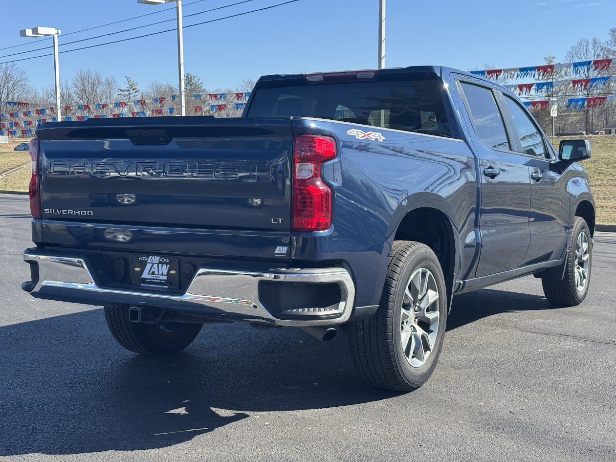 2022 Chevrolet Silverado 1500 LTD Vehicle Photo in BOONVILLE, IN 47601-9633