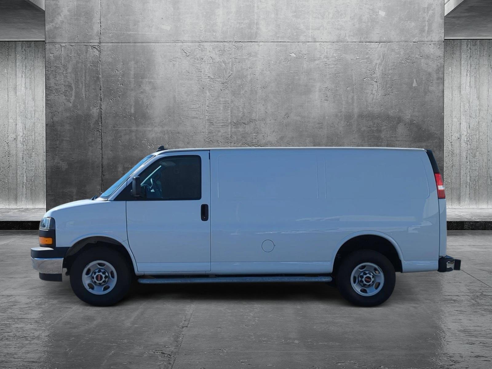 2023 GMC Savana Cargo Van Vehicle Photo in Memphis, TN 38115