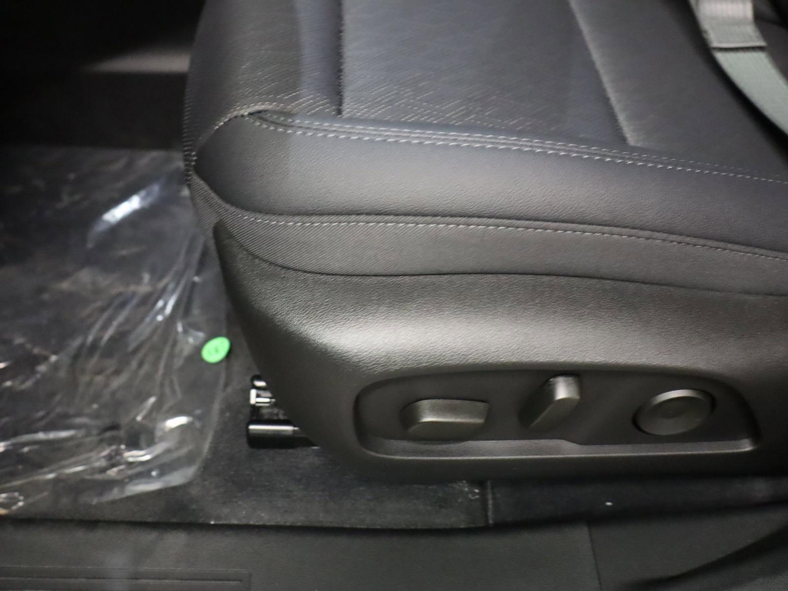 2025 Chevrolet Equinox Vehicle Photo in LOS ANGELES, CA 90007-3794