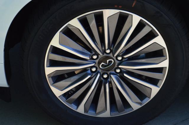 2025 INFINITI QX80 Vehicle Photo in Houston, TX 77090