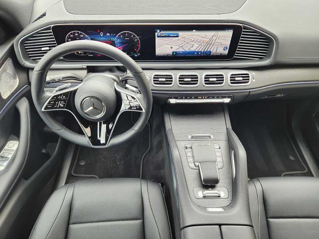 2025 Mercedes-Benz GLS Vehicle Photo in HOUSTON, TX 77079