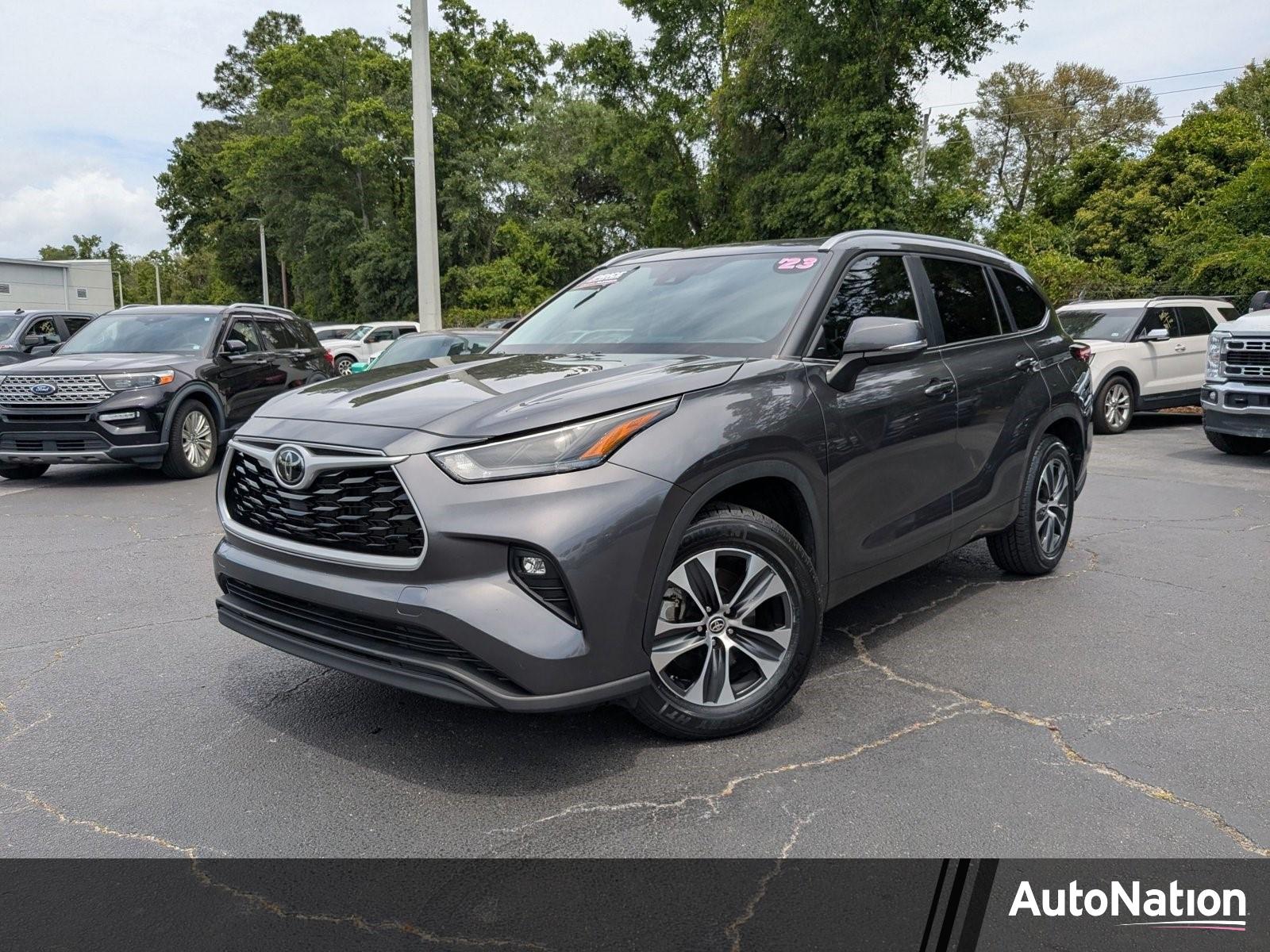 2023 Toyota Highlander Vehicle Photo in Panama City, FL 32401