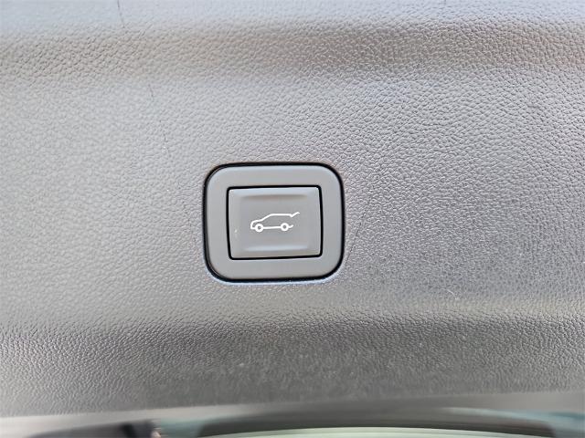 2025 Chevrolet Suburban Vehicle Photo in EASTLAND, TX 76448-3020