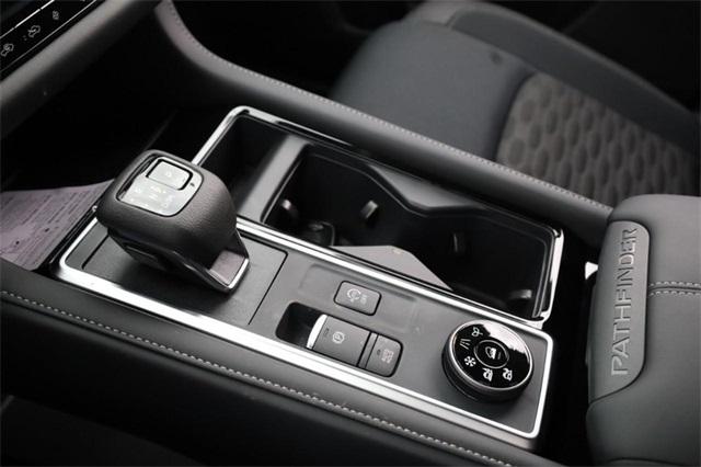 2025 Nissan Pathfinder Vehicle Photo in Hazelwood, MO 63042