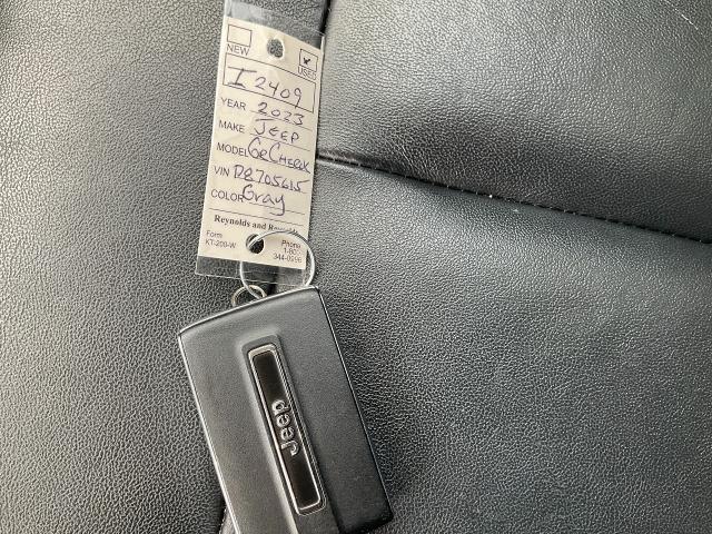 2023 Jeep Grand Cherokee L Vehicle Photo in Kaukauna, WI 54130