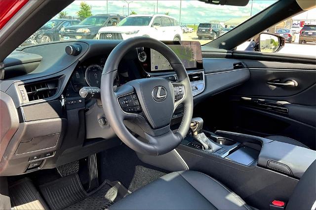 2025 Lexus ES 350 Vehicle Photo in Grapevine, TX 76051