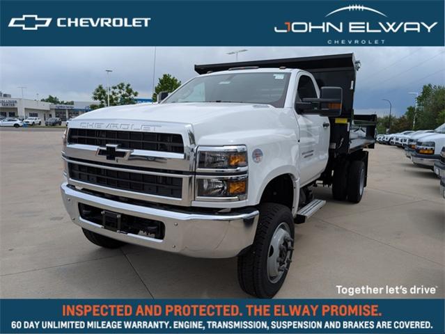2024 Chevrolet Silverado Chassis Cab Vehicle Photo in ENGLEWOOD, CO 80113-6708