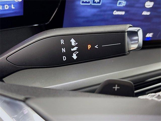 2025 Chevrolet Traverse Vehicle Photo in PUYALLUP, WA 98371-4149