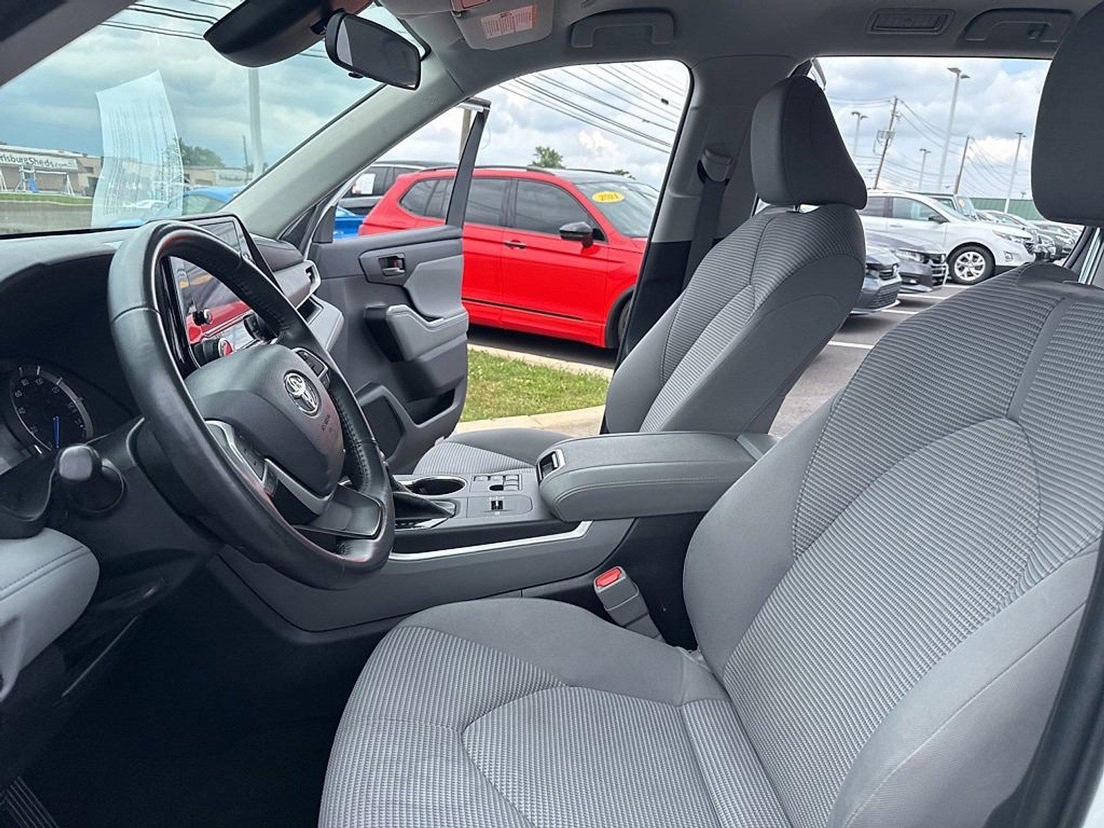 2023 Toyota Highlander Vehicle Photo in Harrisburg, PA 17111