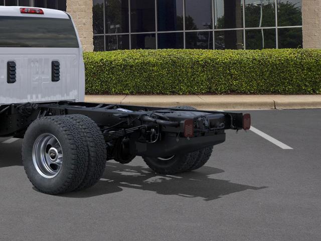 2025 Chevrolet Silverado 3500 HD Chassis Cab Vehicle Photo in GEORGETOWN, TX 78626-7508