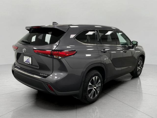 2022 Toyota Highlander Vehicle Photo in Appleton, WI 54913