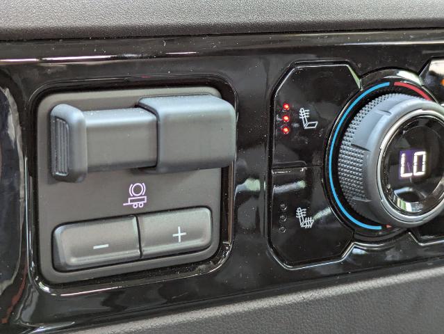 2024 Chevrolet Silverado 1500 Vehicle Photo in BRUNSWICK, GA 31525-1881