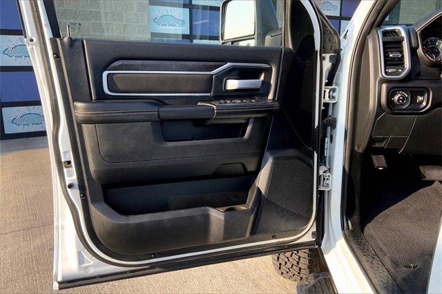 2024 Ram 2500 Vehicle Photo in KANSAS CITY, MO 64114-4545
