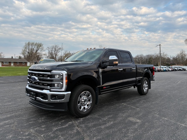 Agate Black Metallic 2025 Ford F-350 Super Duty King Ranch Crew Cab 4WD Pickup Truck Four-Wheel Drive Automatic