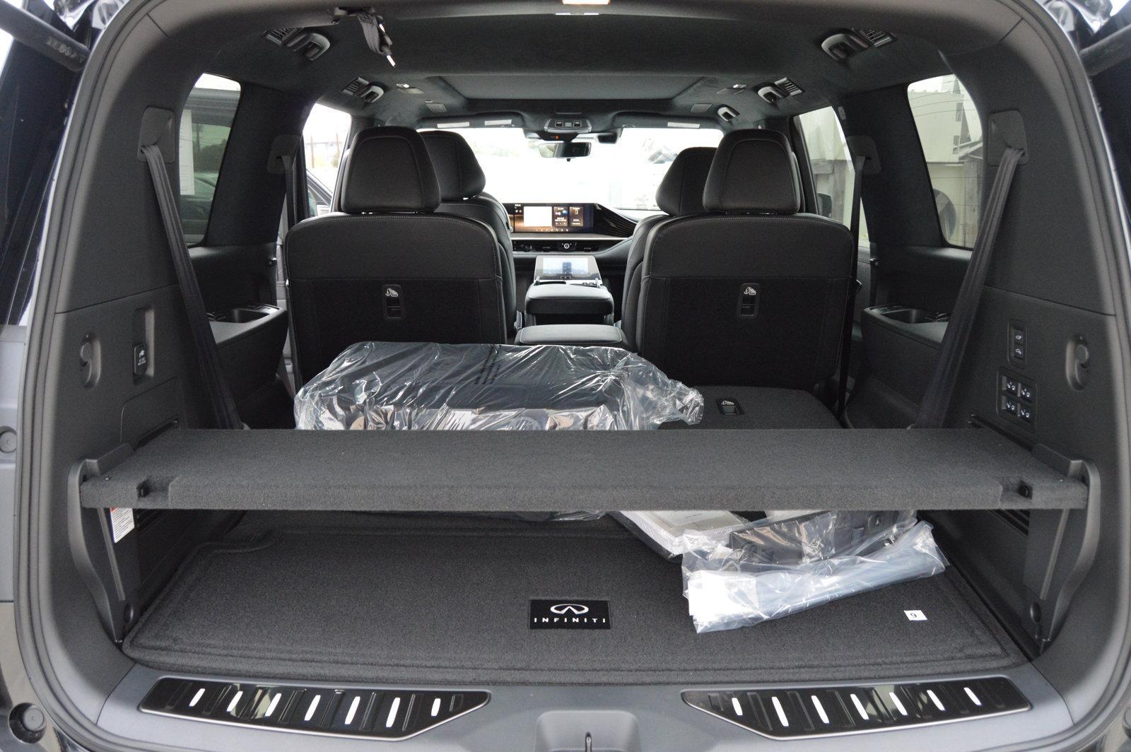 2025 INFINITI QX80 Vehicle Photo in Houston, TX 77090