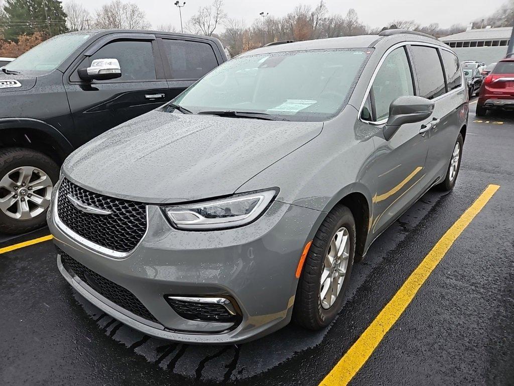 2022 Chrysler Pacifica Vehicle Photo in AKRON, OH 44303-2185