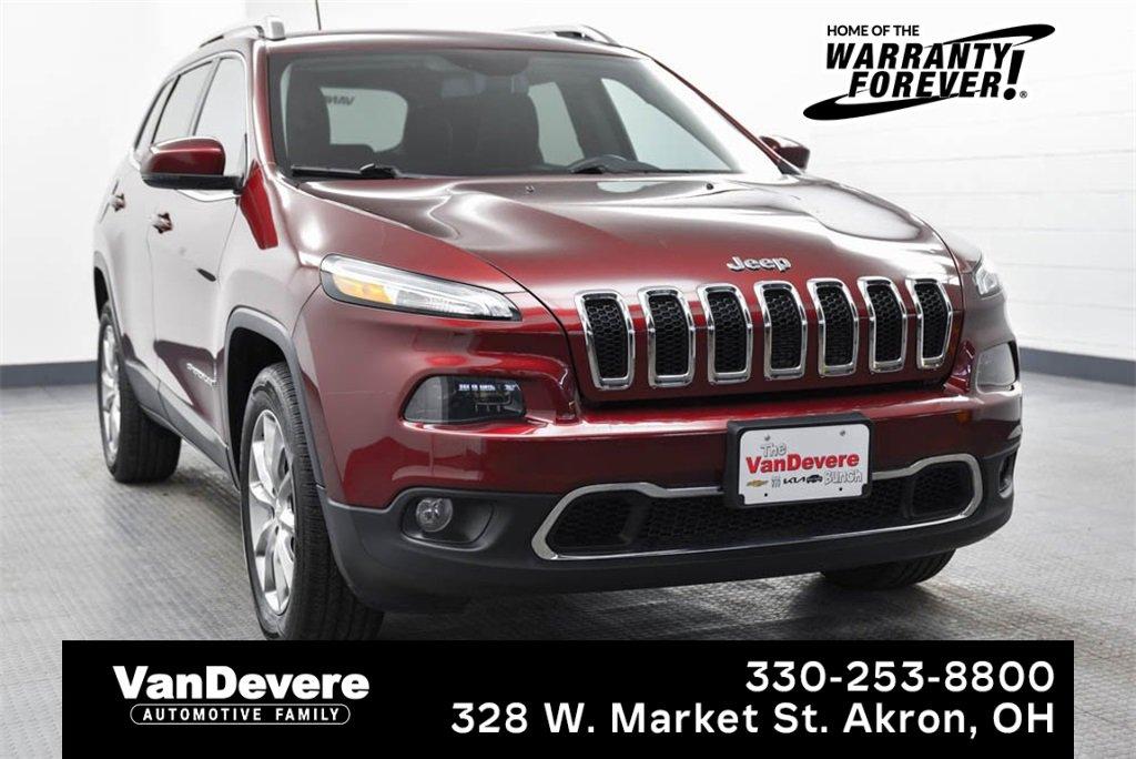 2018 Jeep Cherokee Vehicle Photo in AKRON, OH 44303-2185