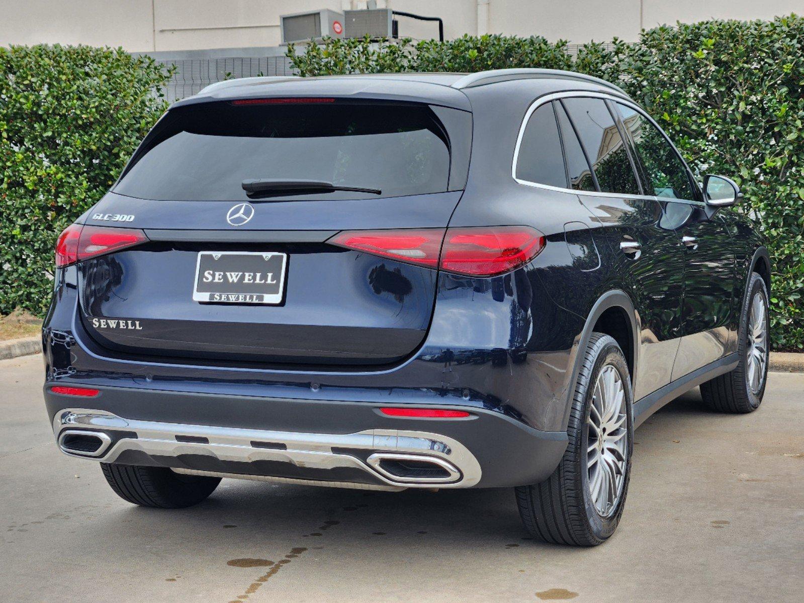 2024 Mercedes-Benz GLC Vehicle Photo in HOUSTON, TX 77079