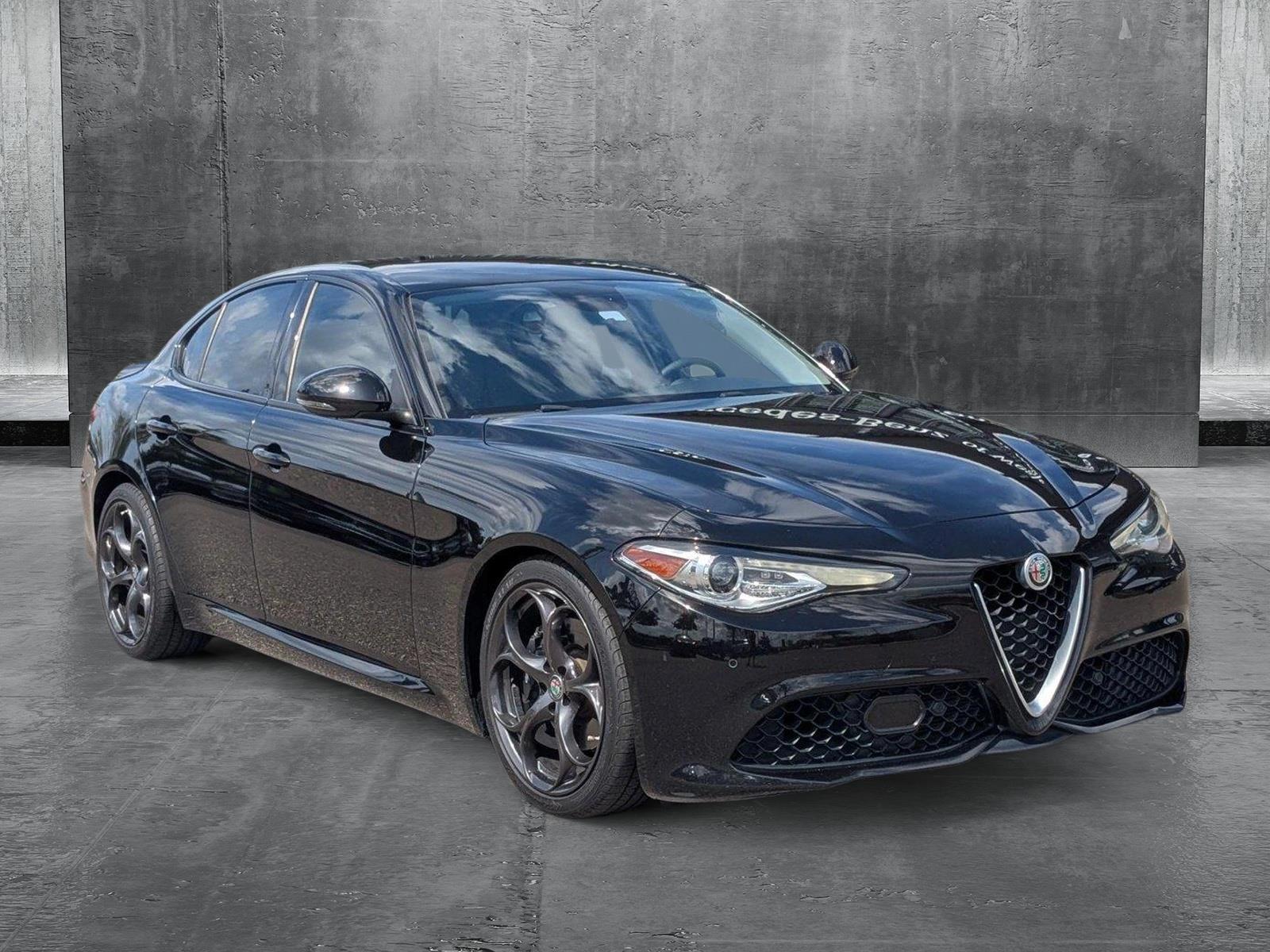 2018 Alfa Romeo Giulia Vehicle Photo in Wesley Chapel, FL 33544