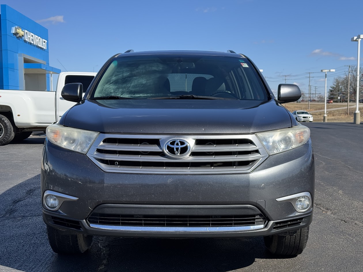 2011 Toyota Highlander Vehicle Photo in BOONVILLE, IN 47601-9633