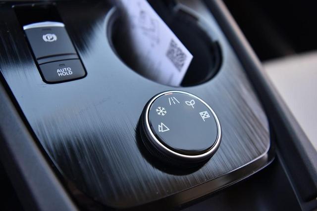 2025 Nissan Rogue Vehicle Photo in Ballwin, MO 63011