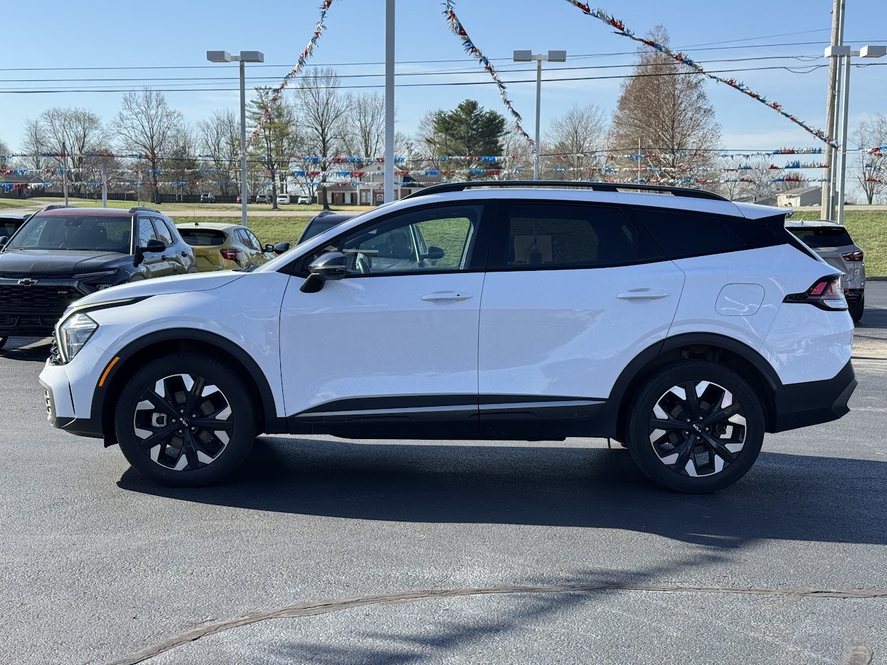2023 Kia Sportage Vehicle Photo in BOONVILLE, IN 47601-9633