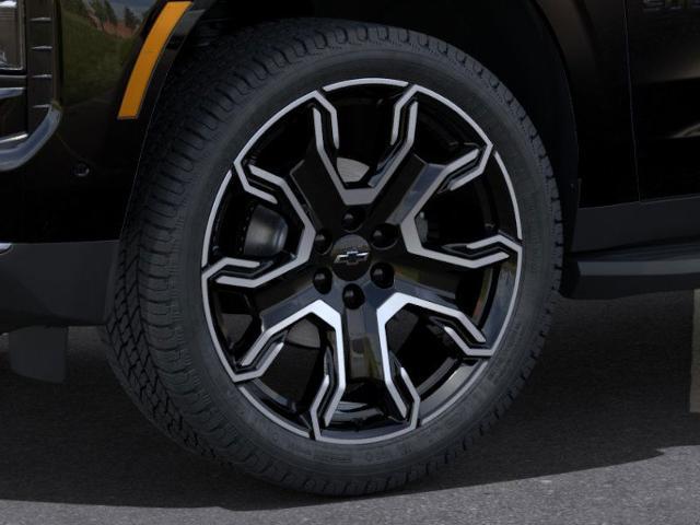 2025 Chevrolet Suburban Vehicle Photo in Roslyn, NY 11576