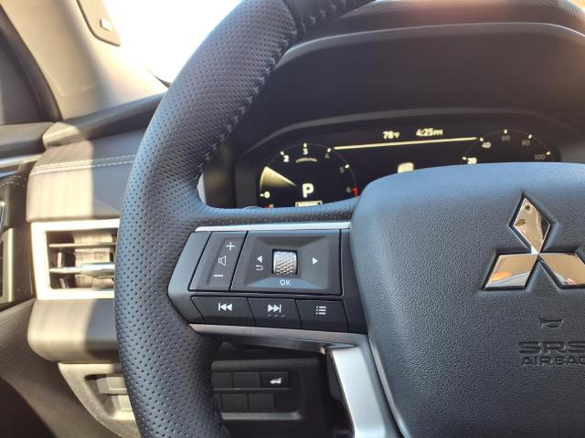 2025 Mitsubishi Outlander Vehicle Photo in Tampa, FL 33612