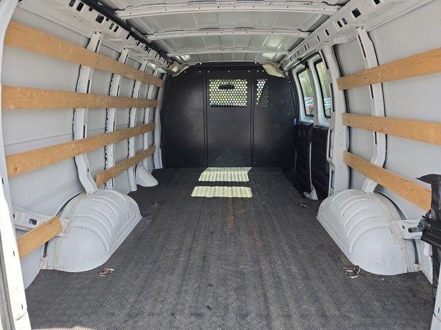 2023 GMC Savana Cargo Van Vehicle Photo in Pleasant Hills, PA 15236
