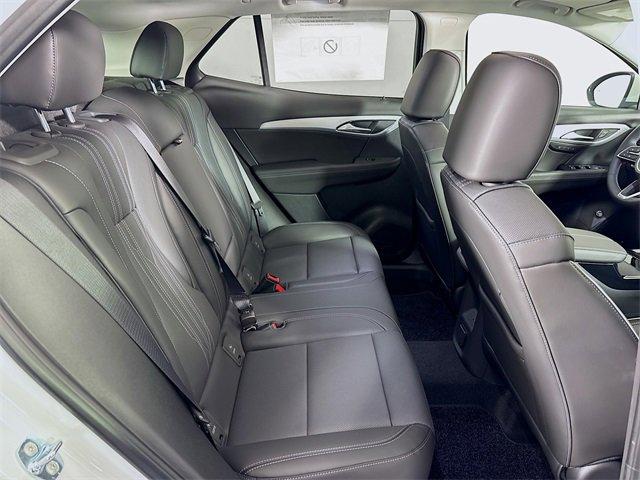 2025 Buick Envision Vehicle Photo in PUYALLUP, WA 98371-4149