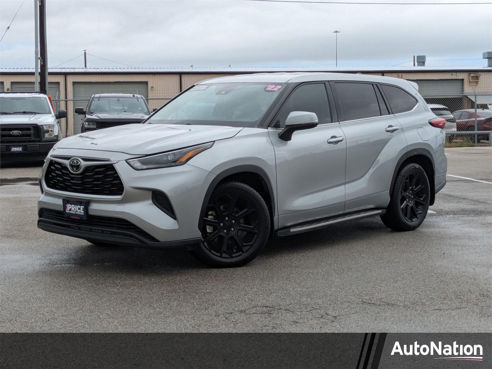 2022 Toyota Highlander Vehicle Photo in Corpus Christi, TX 78415