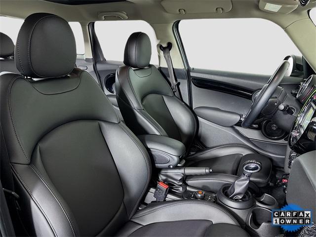 2018 MINI Cooper S Hardtop 4 Door Vehicle Photo in Puyallup, WA 98371