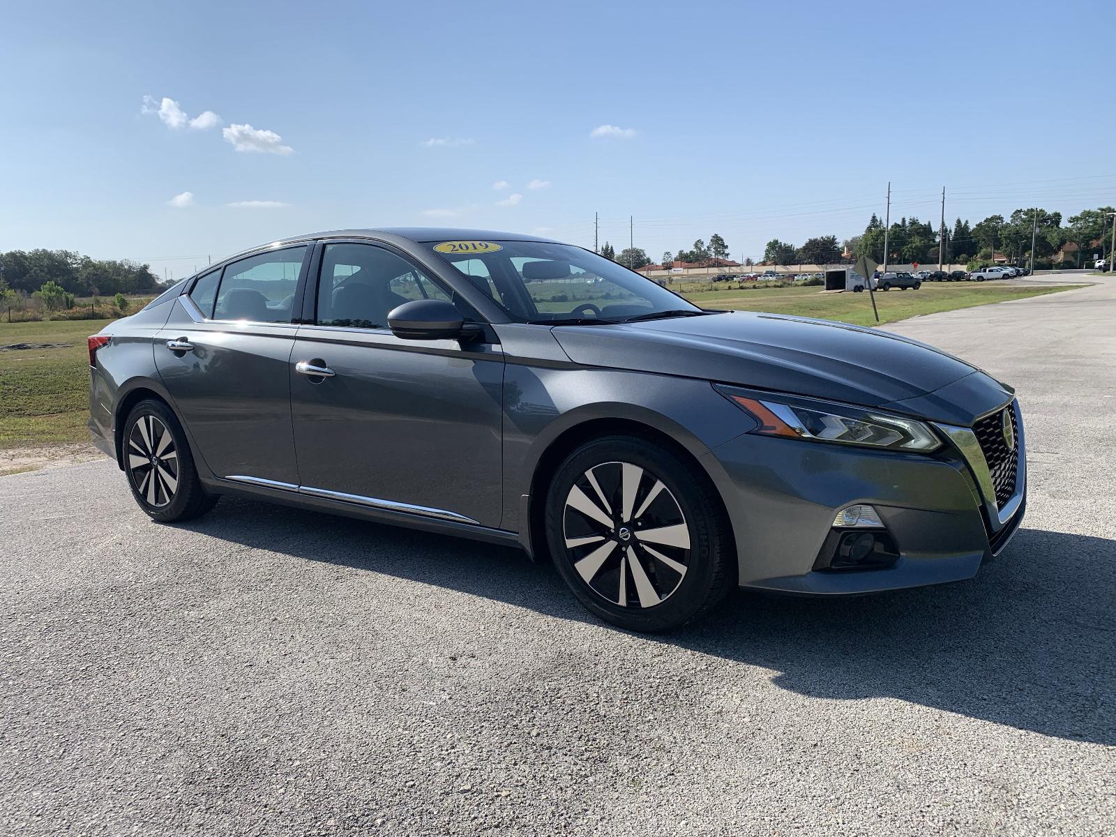 Used 2019 Nissan Altima SV with VIN 1N4BL4DV1KC184045 for sale in Winter Haven, FL