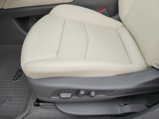 2025 Cadillac XT6 Vehicle Photo in HOUSTON, TX 77079