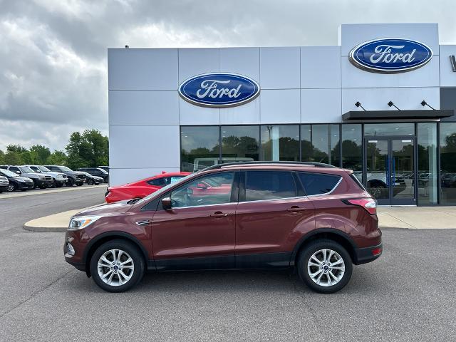 Used 2018 Ford Escape SE with VIN 1FMCU9GD1JUC63019 for sale in Martin, TN