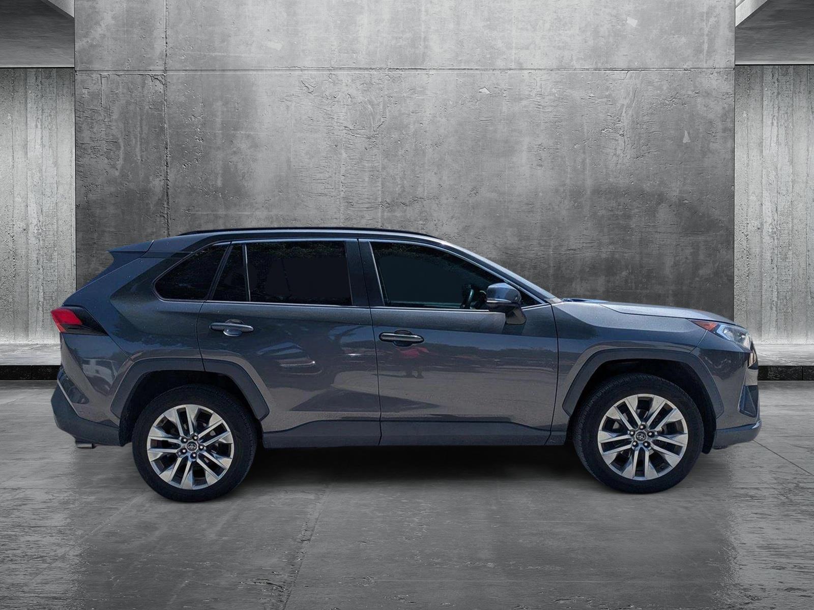 2020 Toyota RAV4 Vehicle Photo in GREENACRES, FL 33463-3207