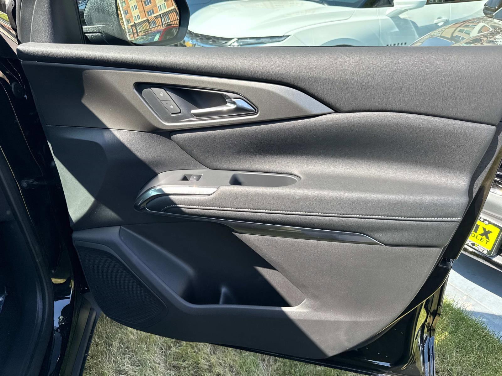 2025 Chevrolet Traverse Vehicle Photo in LOS ANGELES, CA 90007-3794