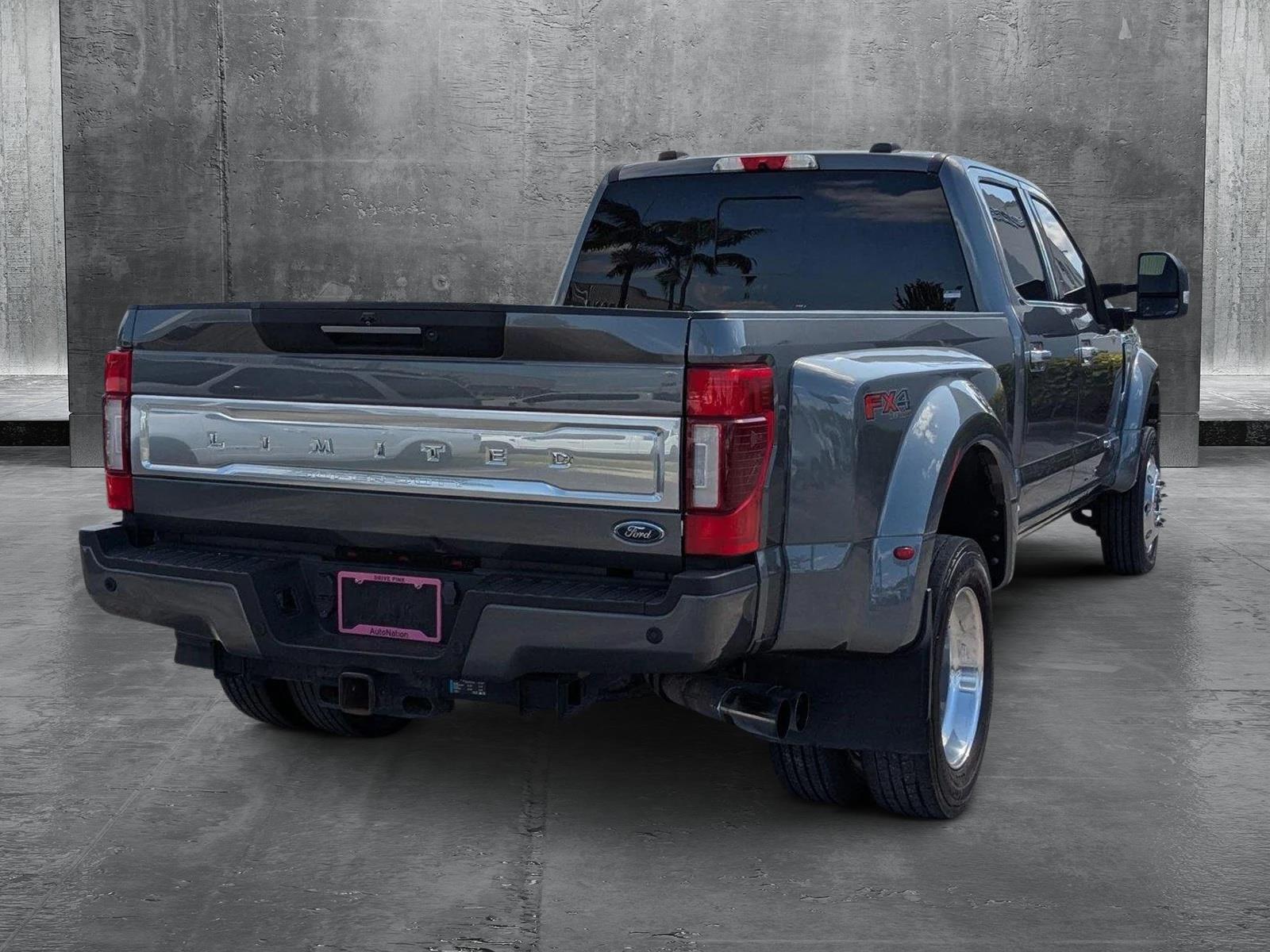 2021 Ford Super Duty F-450 DRW Vehicle Photo in Miami, FL 33015