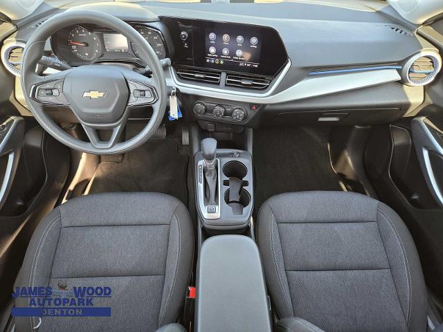 2024 Chevrolet Trax Vehicle Photo in DENTON, TX 76210-9321
