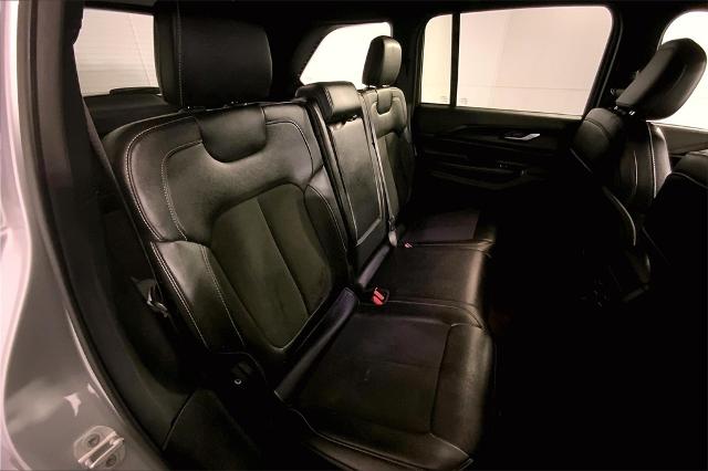 2024 Jeep Grand Cherokee Vehicle Photo in Kansas City, MO 64114