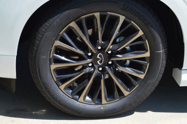 2025 INFINITI QX80 Vehicle Photo in Houston, TX 77090