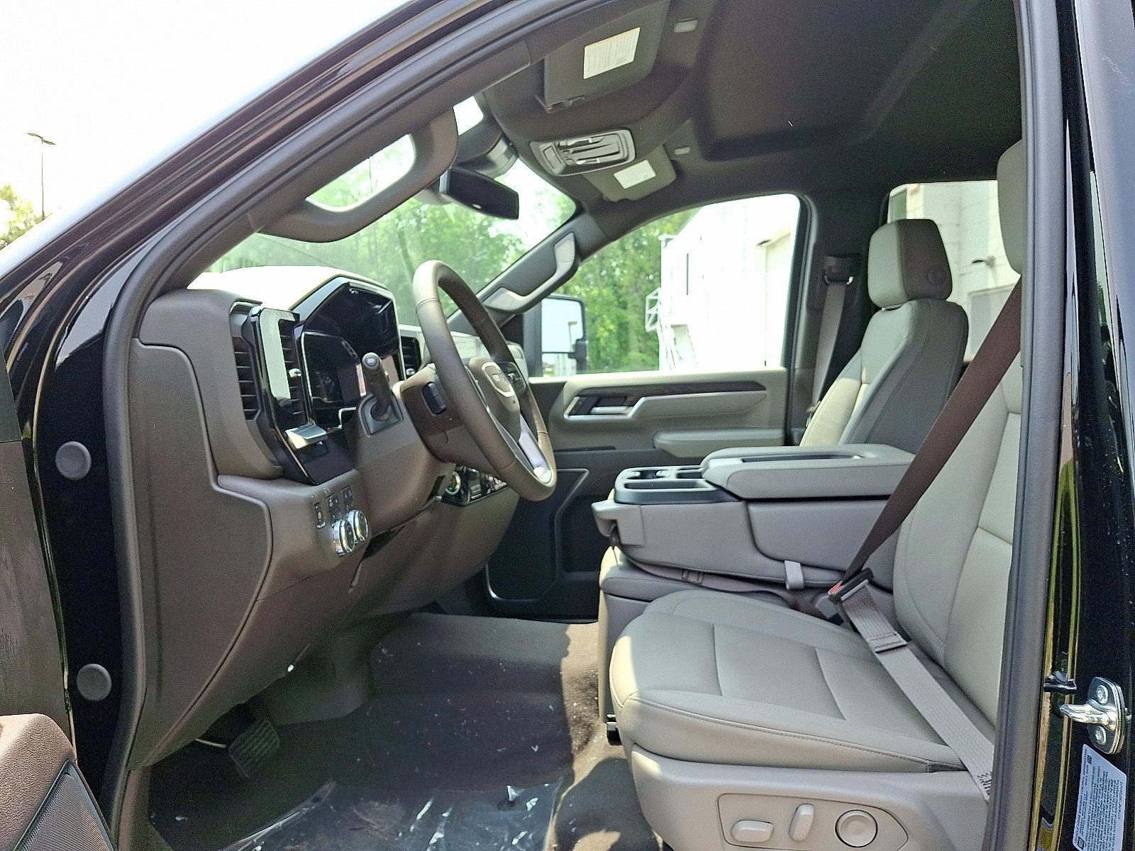 2025 GMC Sierra 2500 HD Vehicle Photo in HARRISBURG, PA 17111-1033