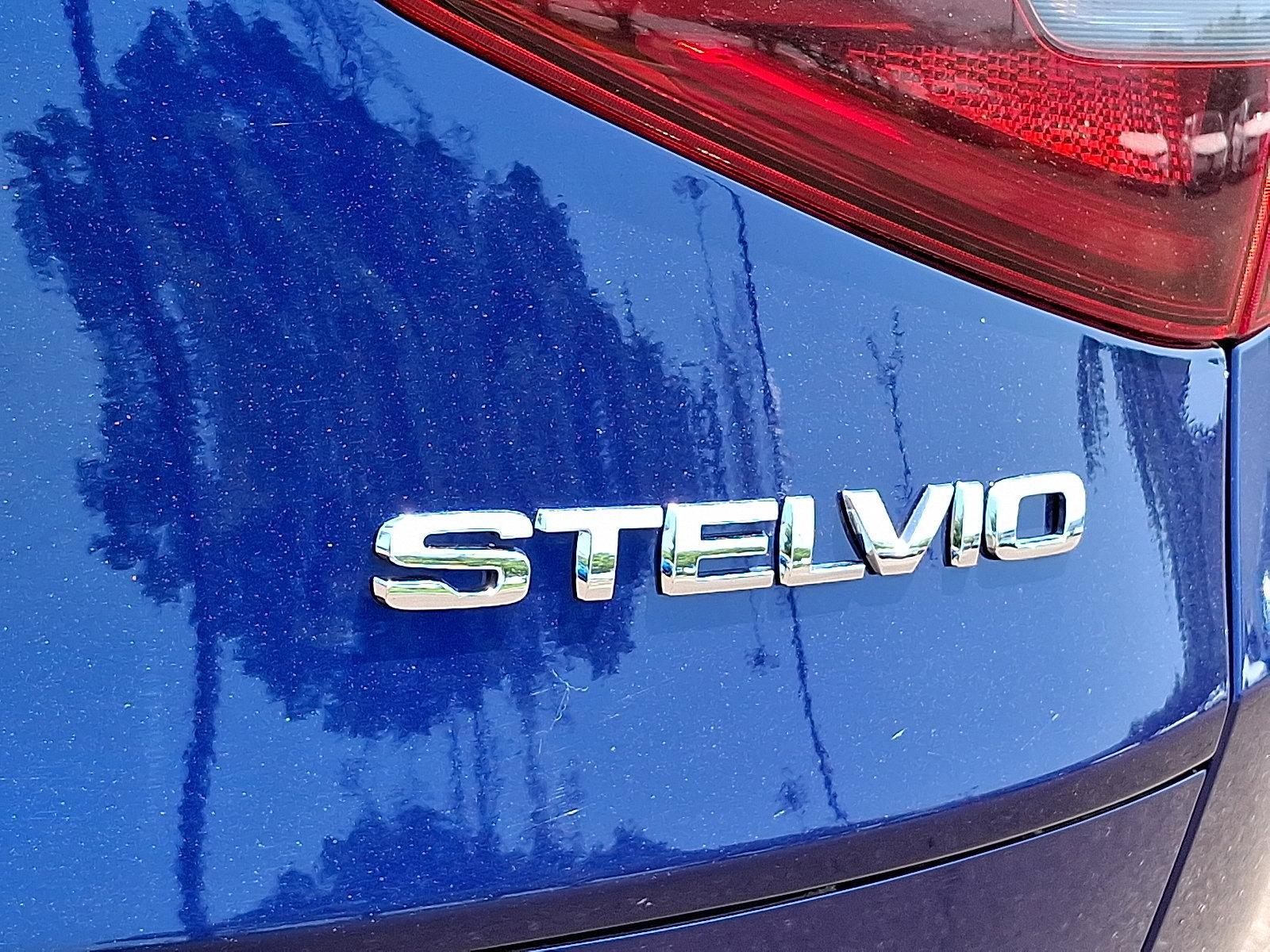 2022 Alfa Romeo Stelvio Vehicle Photo in Willow Grove, PA 19090