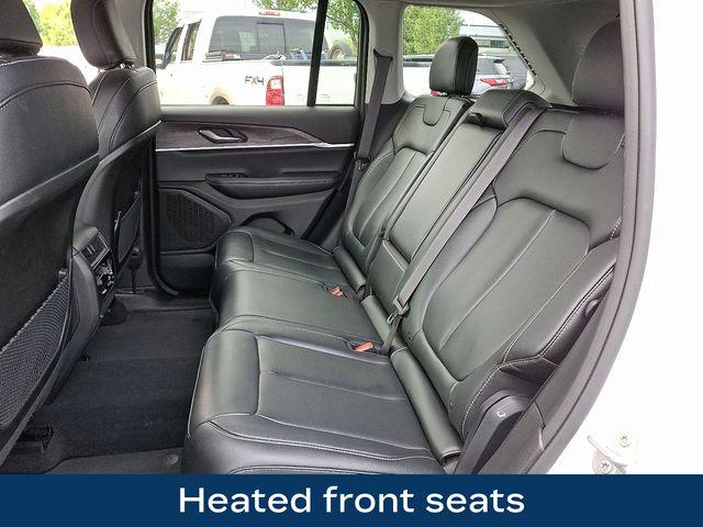 2023 Jeep Grand Cherokee Vehicle Photo in DANBURY, CT 06810-5034