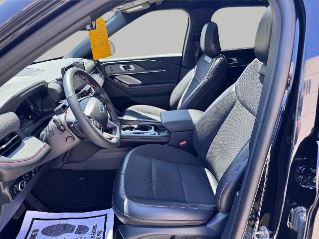 2025 Ford Explorer Vehicle Photo in Green Bay, WI 54304