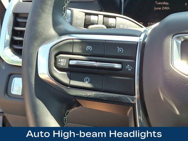2024 GMC Acadia Vehicle Photo in PAWLING, NY 12564-3219