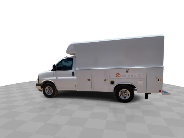 2025 GMC Savana Cutaway 3500 Vehicle Photo in GILBERT, AZ 85297-0402