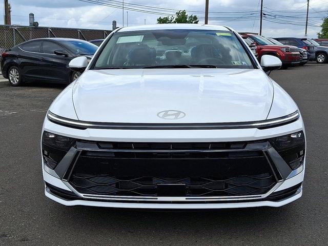 2025 Hyundai SONATA Hybrid Vehicle Photo in Philadelphia, PA 19116