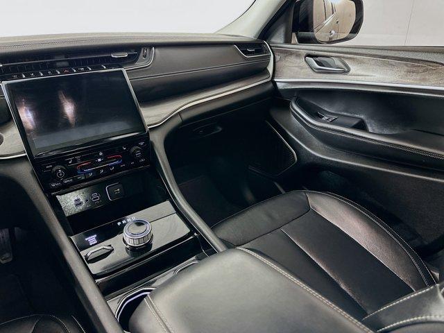 2022 Jeep Grand Cherokee L Vehicle Photo in Doylsetown, PA 18901